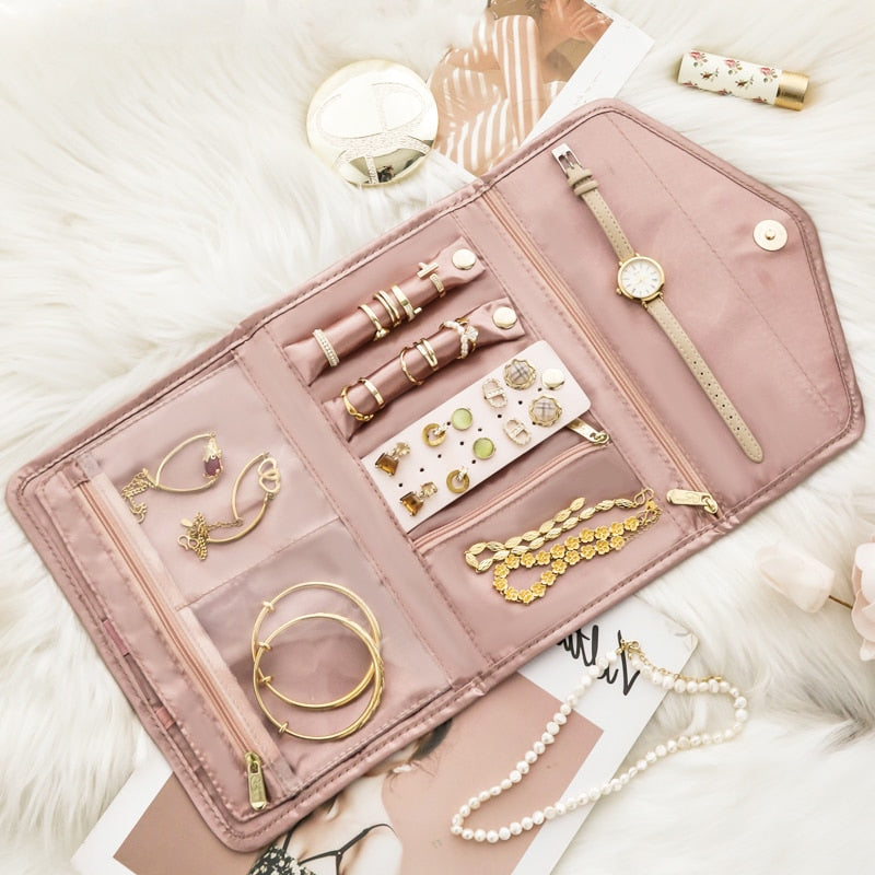 Travel Chic Jewelry Roll